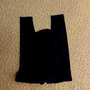 Black A GLOW maternity leggings size L in skinny leg and over the belly